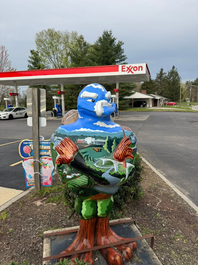 hokie bird statue